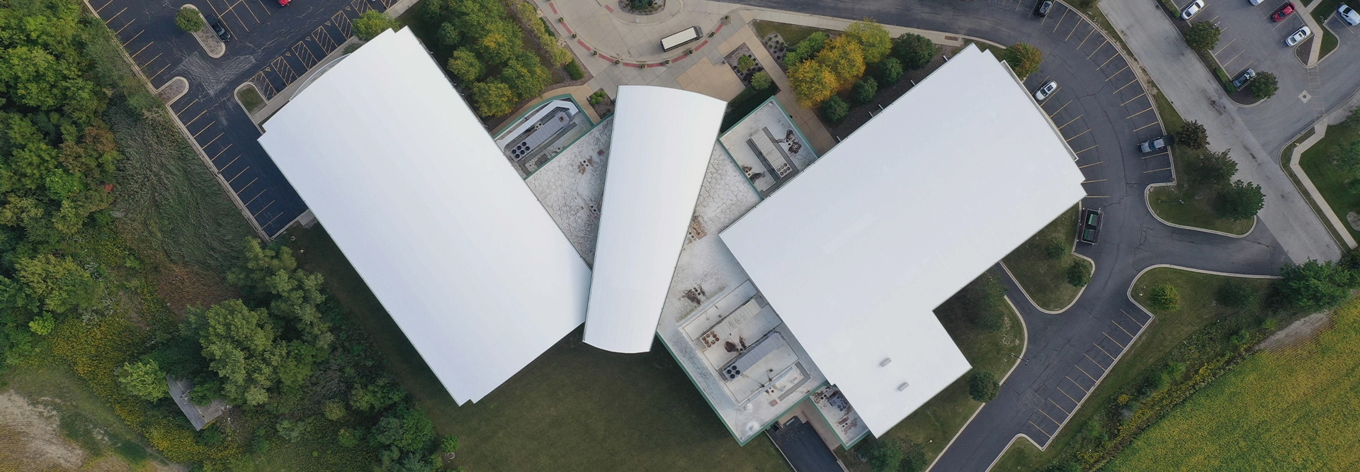 The Orland Park Sportsplex in IL received energy efficiency with GAF roof coatings